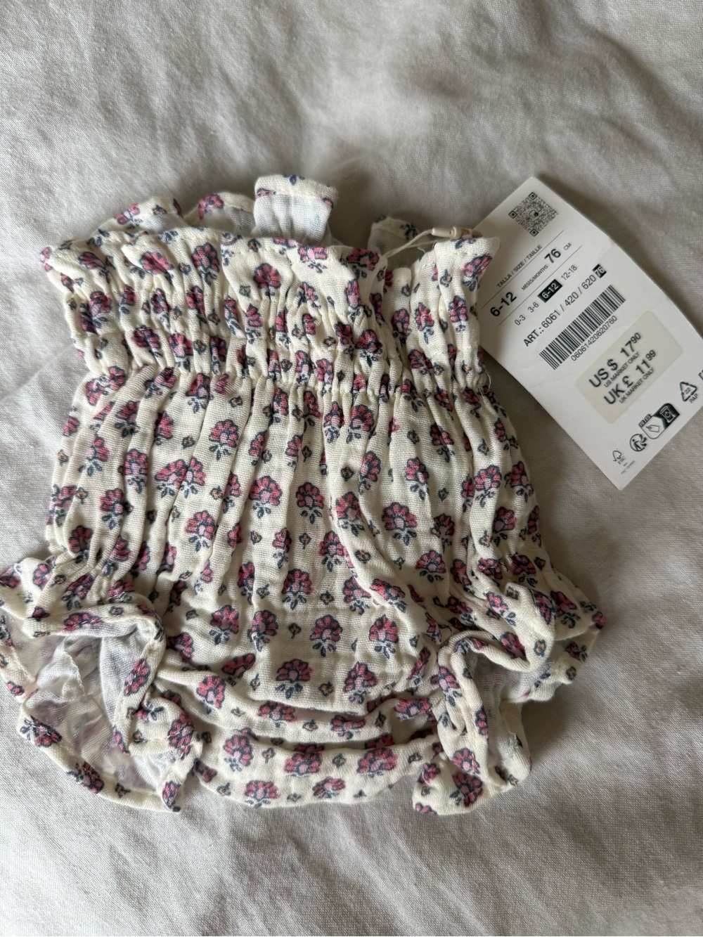 Zara baby diaper cover / shorts. The cutest ever. NWT.